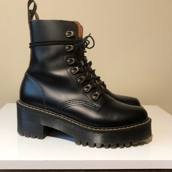 Dr Marten’s Leona - Picture 2 of 6